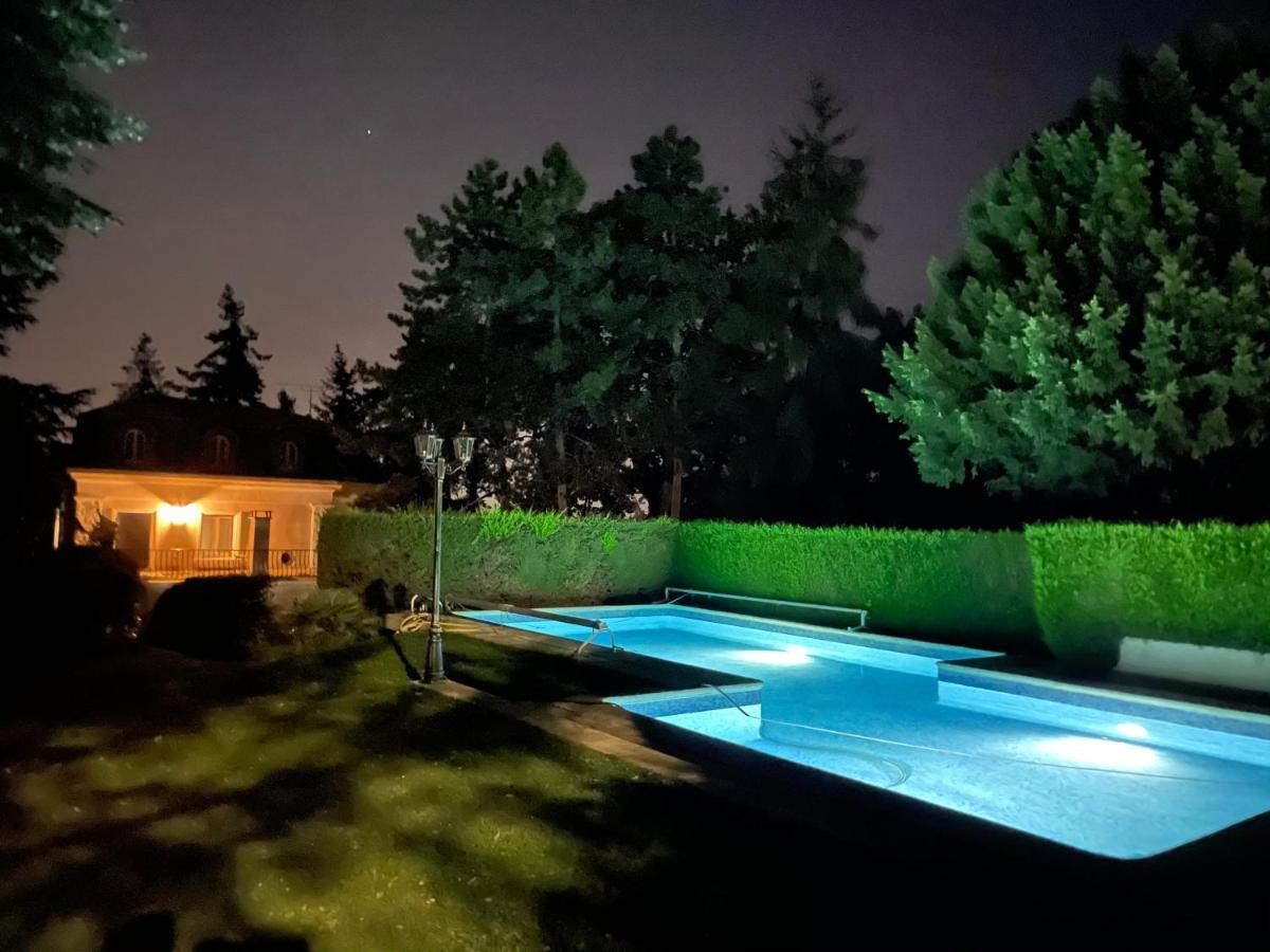 Hotel Particulier De Montmorency - Proche Aeroport Paris Roissy-Charles De Gaulle Екстериор снимка